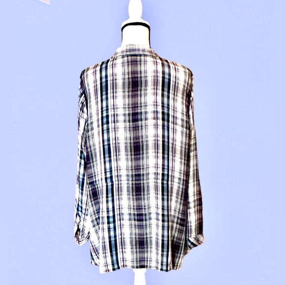 EUC! J.JILL RAYON LAVENDER AND BLACK BUTTON DOWN TUNIC - Picture 5 of 9